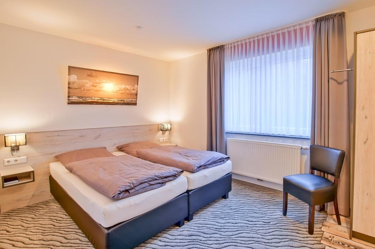 Hotel Im Schuetzenhof, Jever Exterior photo