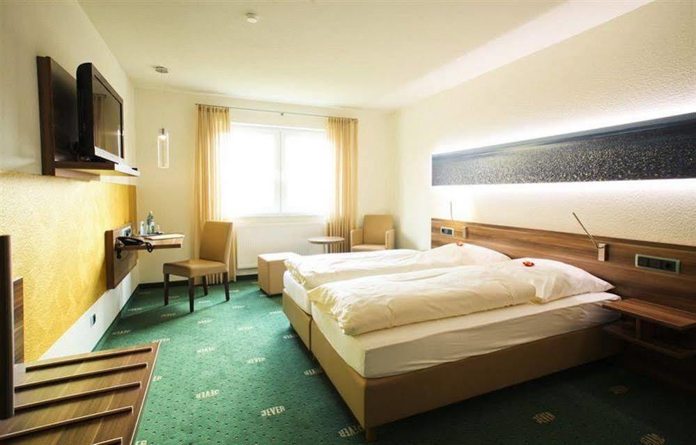 Hotel Im Schuetzenhof, Jever Exterior photo