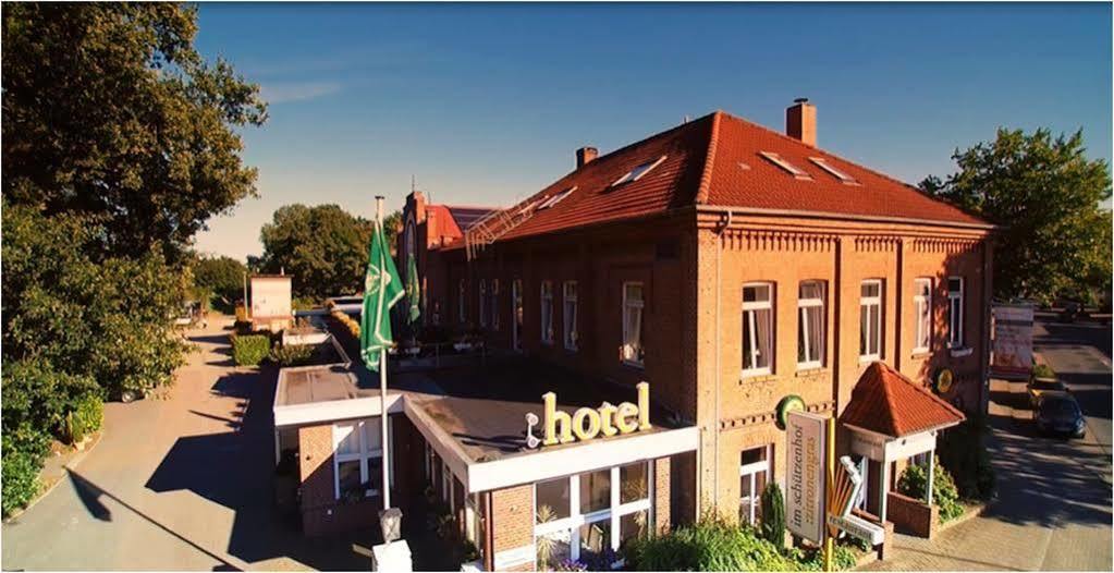 Hotel Im Schuetzenhof, Jever Exterior photo